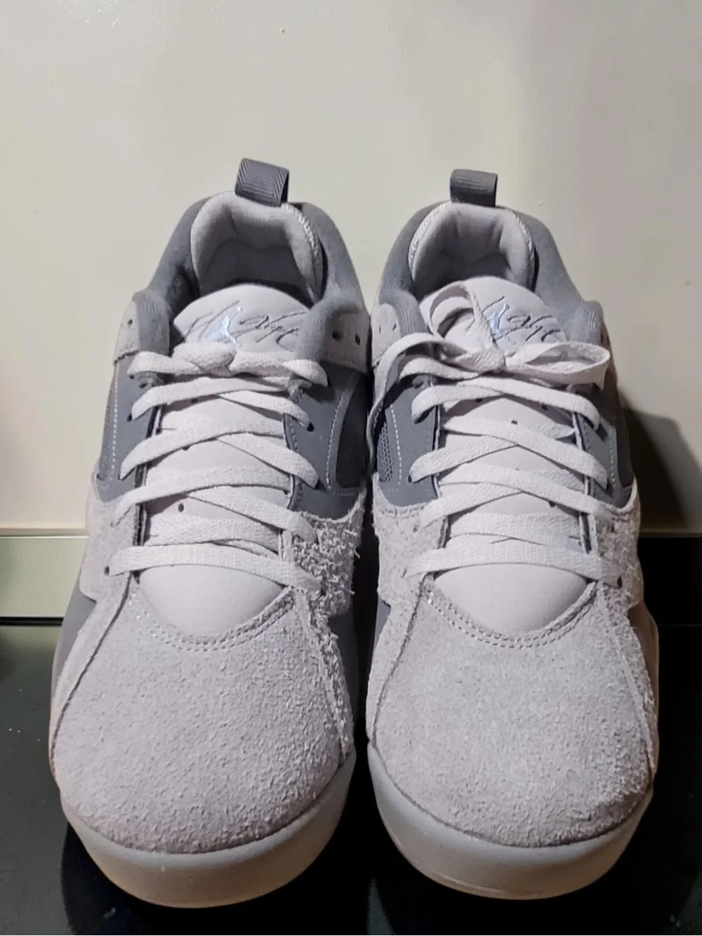 Jordan Men's Low-Top Sneaker in Light Gray and Pink